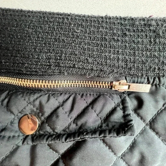 Miami Black Vest with Raspberry Trim Size Large - Picture 4 of 10